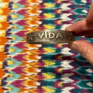 Vida Loca star Bangle